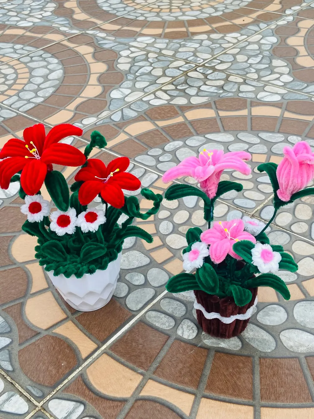 Handmade Mini Pipe Cleaner Lily Flower Potted Plant thumbnail 2