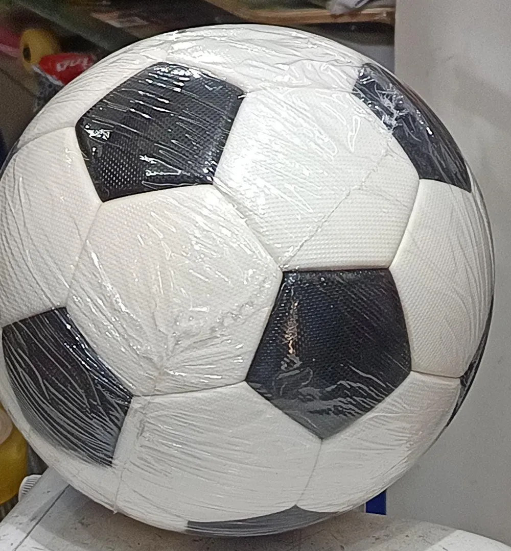 Nivia Classic Black & White Training Football (Size 5) thumbnail 2