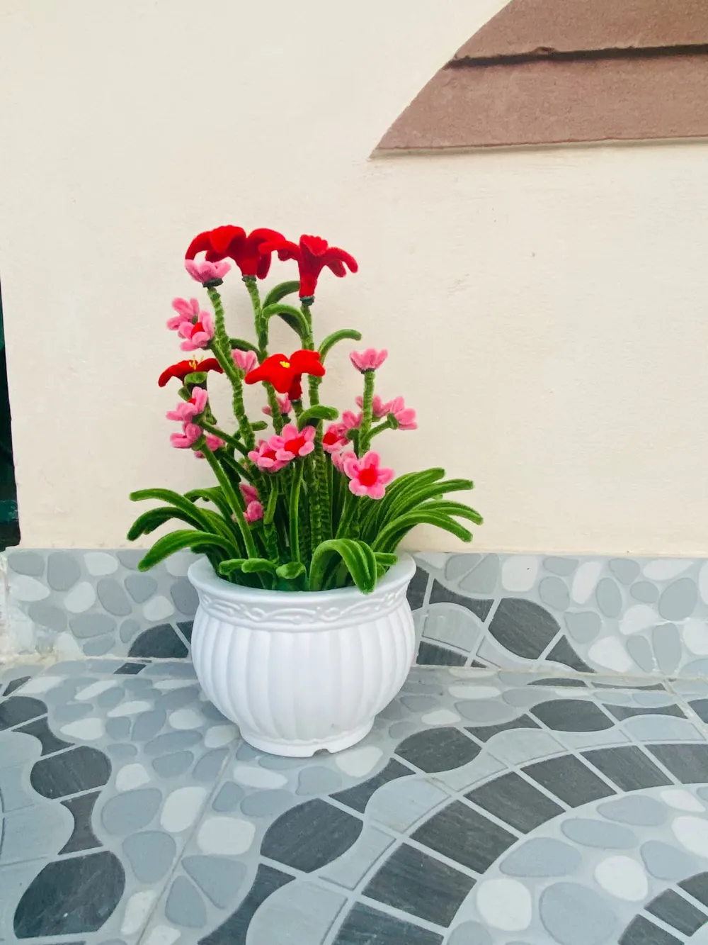 Handmade Pipe Cleaner Multi-Floral Arrangement Planter (Large) thumbnail 4